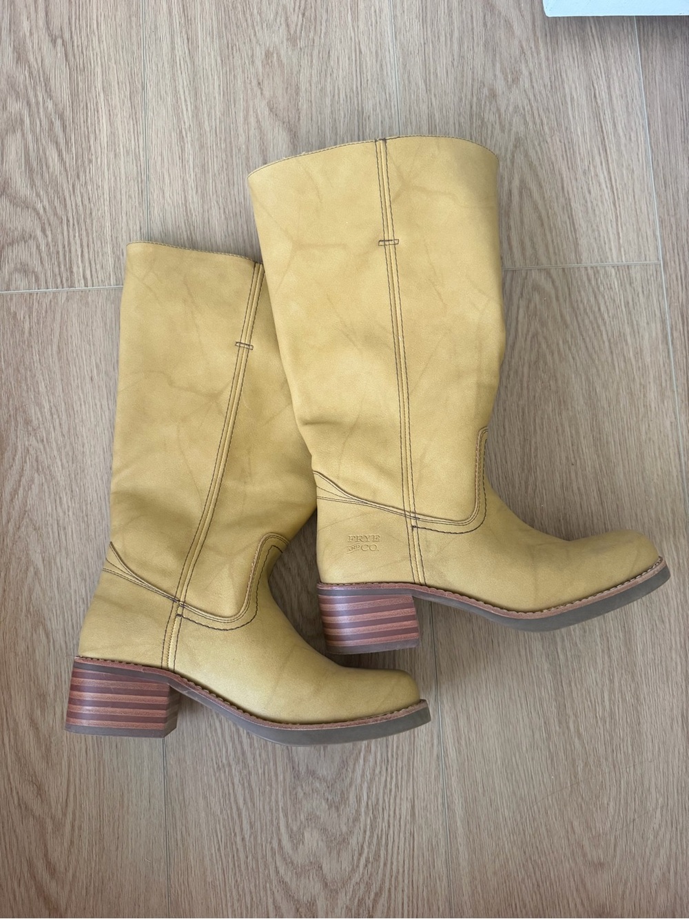 Frye and Co. Miranda 14 wide calf in banana - Picture 2 of 3